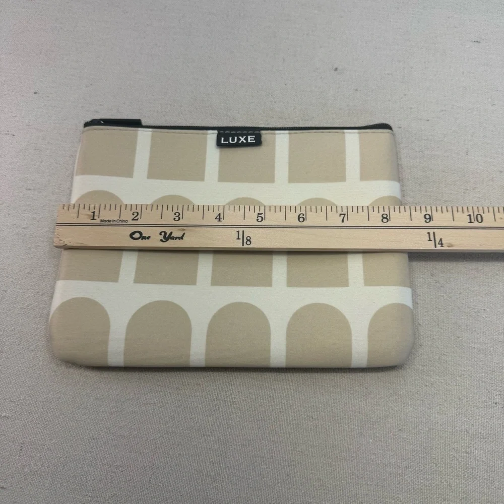 Etihad Airways Amenity Kit Bags designed in collaboration with LUXE City Guides